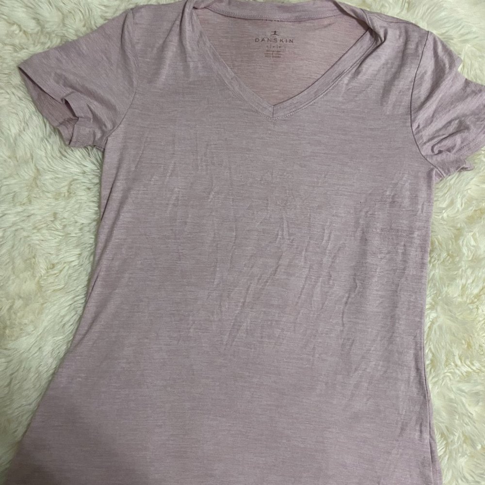 Light pink women's yoga shirt